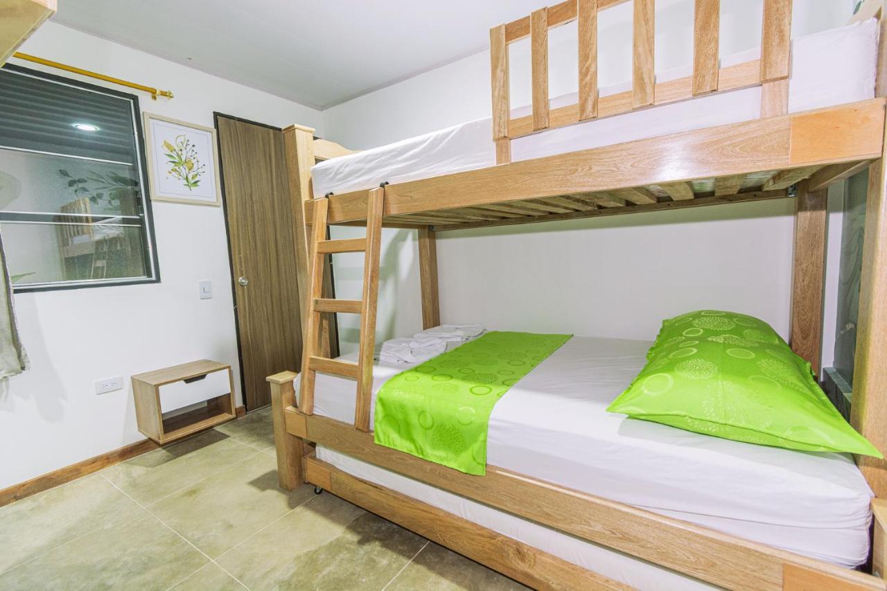 Nomada Hotel Guatapé Extérieur photo